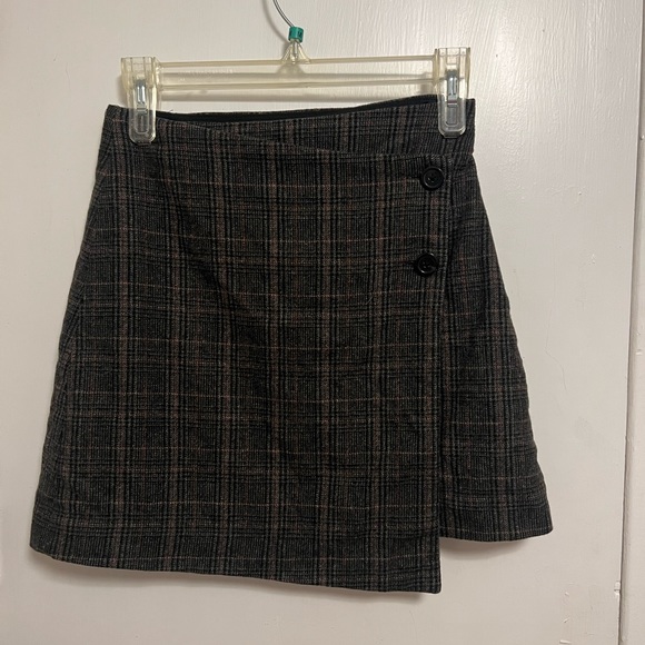 Aritzia Wilfred Claudette Wrap Mini Skirt - Picture 2 of 3